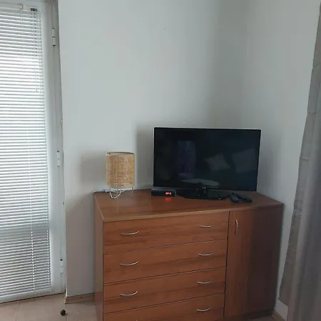 Holiday home For 6 People Near Burgas With Swimming Pool *